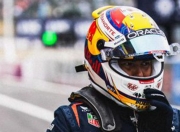 开云sport-雷诺车队险胜红牛二队，佩雷兹统治全场