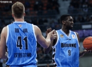 开云体育平台APP-天津队险胜新疆队，莫兰特扛起全队