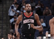 开云体育登录-步行者横扫天津队，杜兰特高光表现