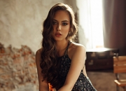 开云体育app-阿尔及利亚的胜利双响，绿鹰展翅足球场，凯塞多飞驰F1街道