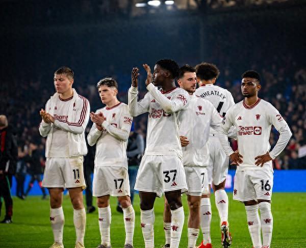 曼联主场大败，球队状态愈发低迷