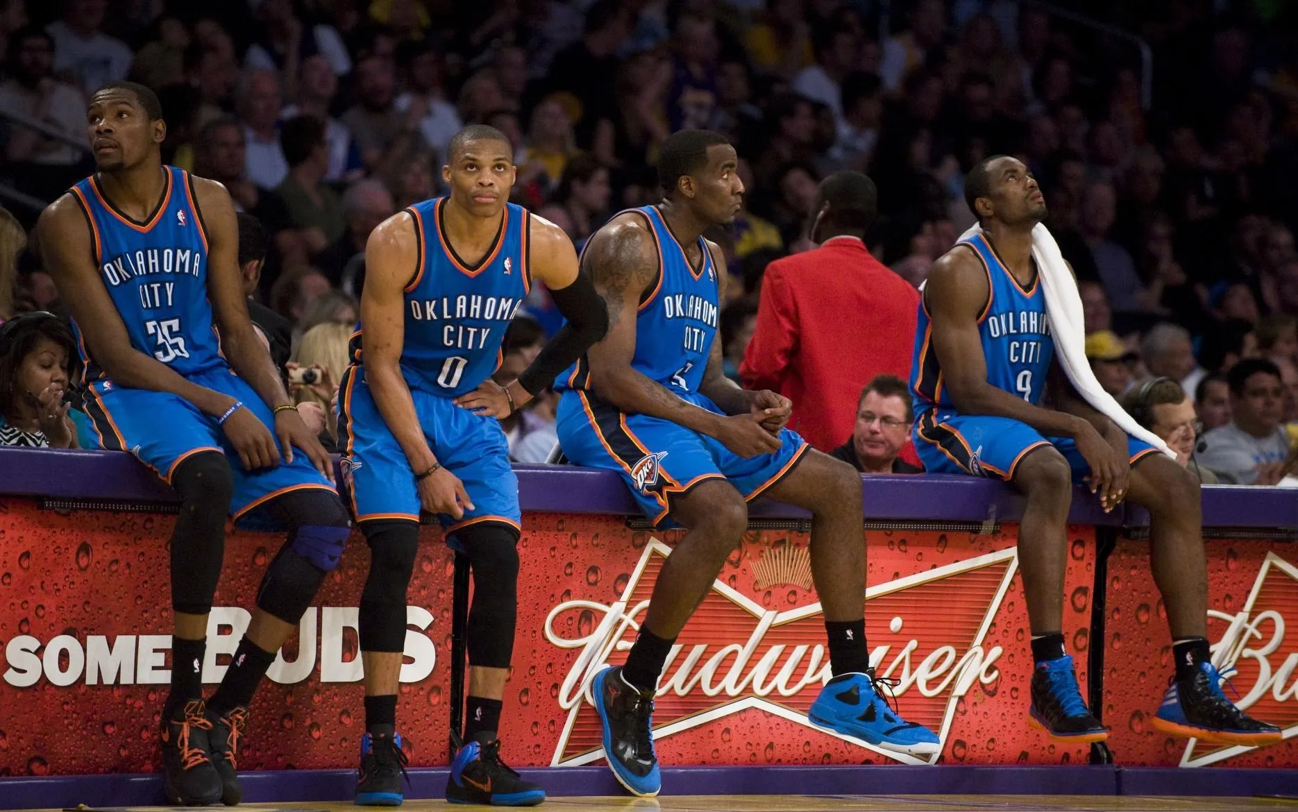 包含步行者队员被禁比赛,球队战绩受影响的词条 包含步行者队员被禁比赛,球队战绩受影响的词条