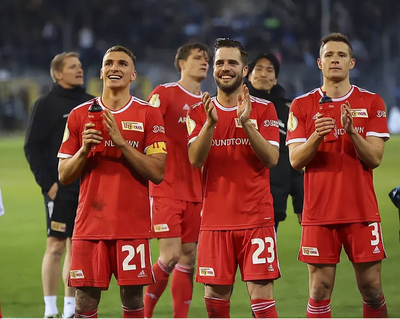 柏林联队在比赛中打出精彩表现,获得胜利的简单介绍 柏林联队在比赛中打出精彩表现,获得胜利的简单介绍