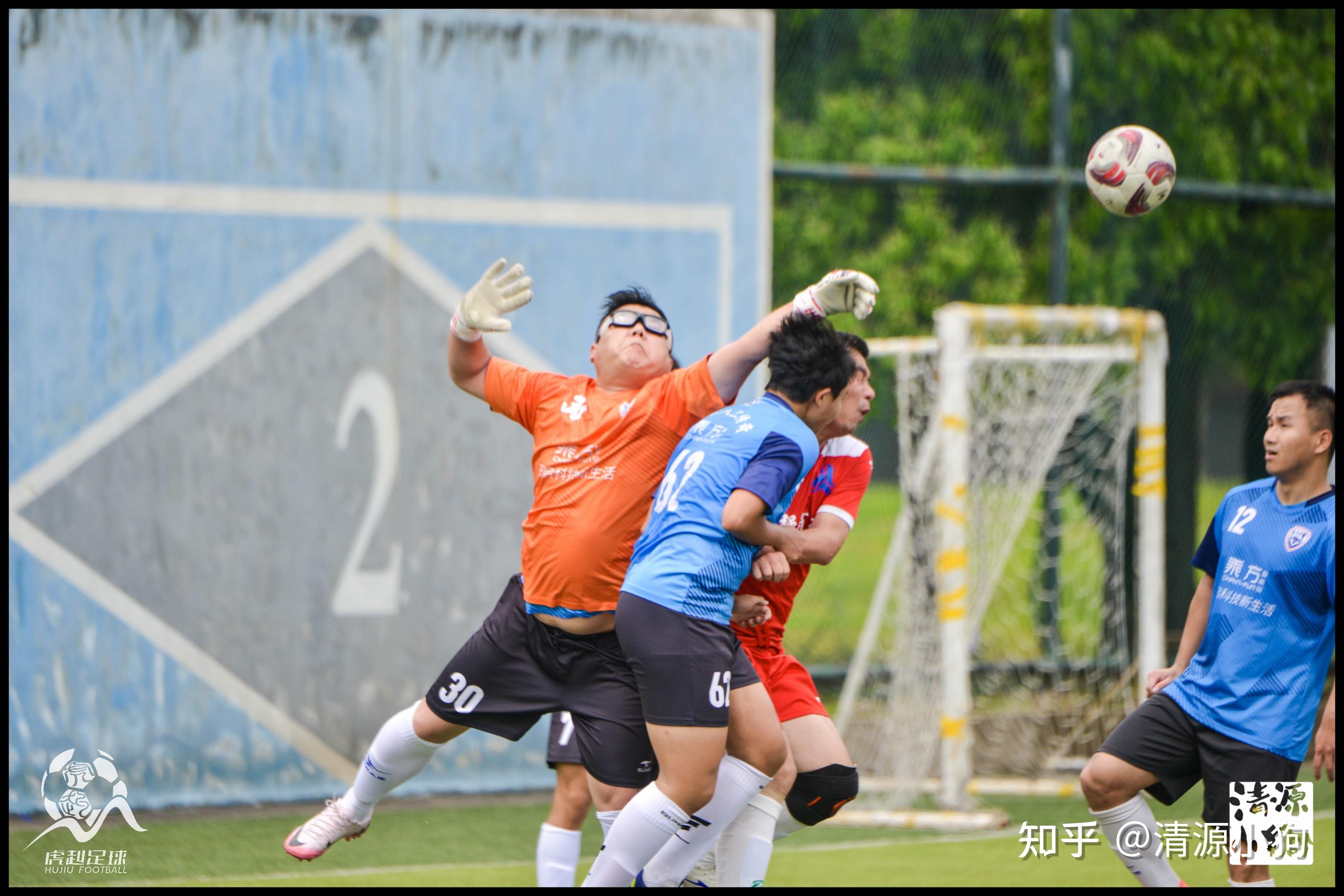 足球盛事！豪强之争激烈展开