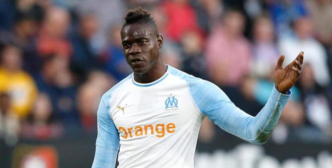 马赛球员被曝光在社交媒体秀豪车的简单介绍 马赛球员被曝光在社交媒体秀豪车的简单介绍