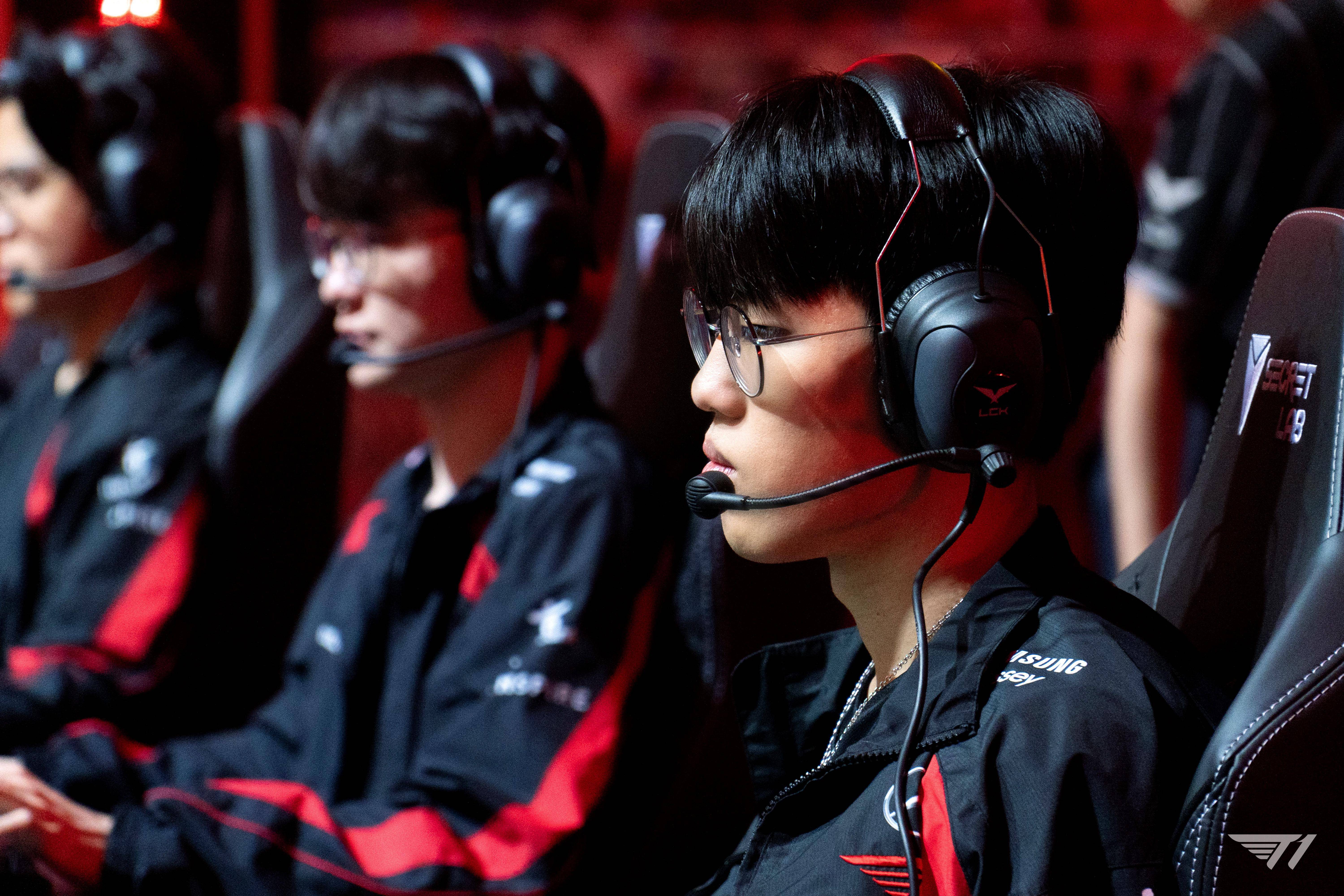 全球热议!英雄联盟场外八卦引关注的简单介绍 全球热议!英雄联盟场外八卦引关注的简单介绍