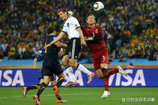 关于球星爆发!足球赛场再现神级操作的信息 关于球星爆发!足球赛场再现神级操作的信息