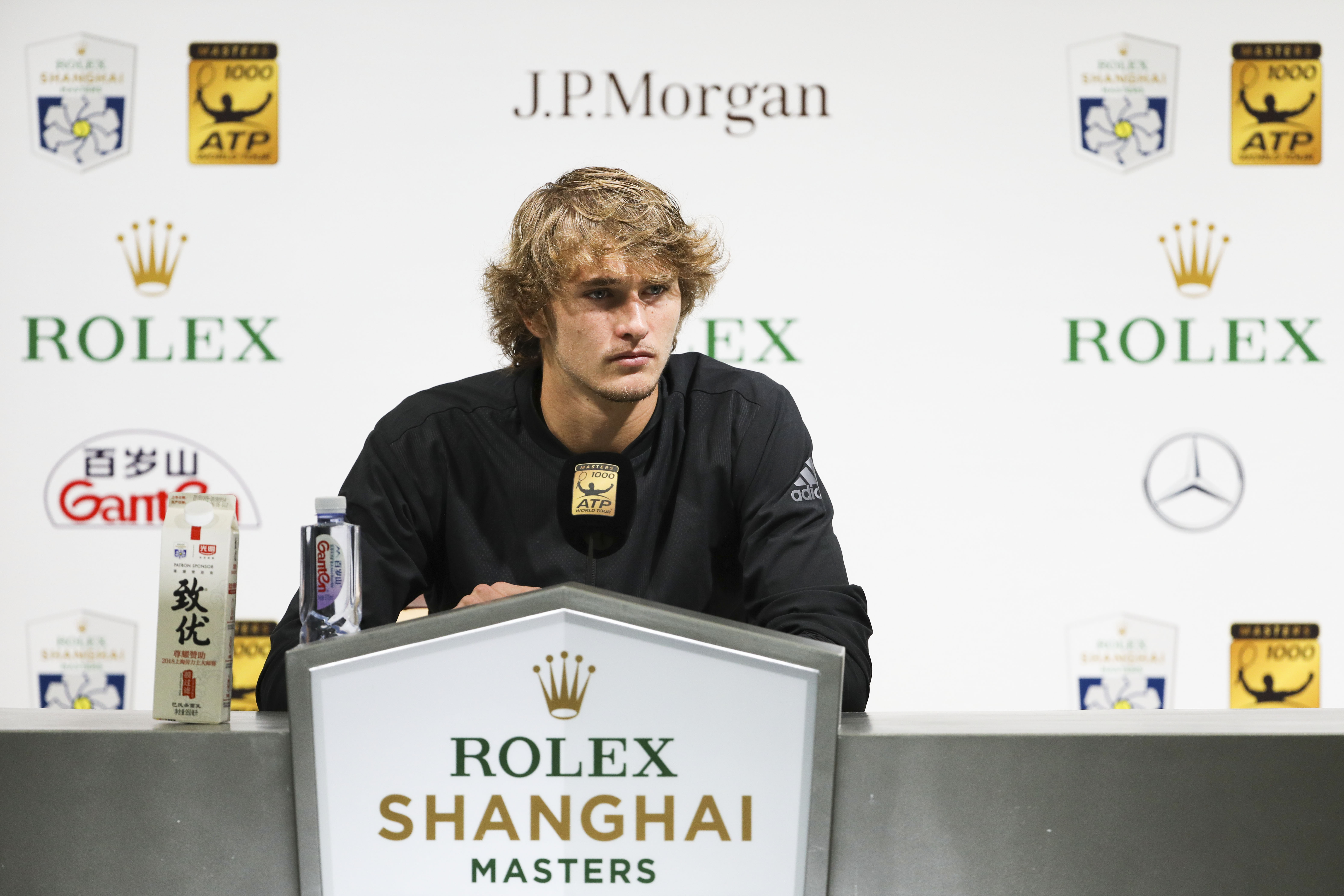 年终总决赛鏖战戴维斯杯,兹维列夫惊艳四座 年终总决赛鏖战戴维斯杯,兹维列夫惊艳四座