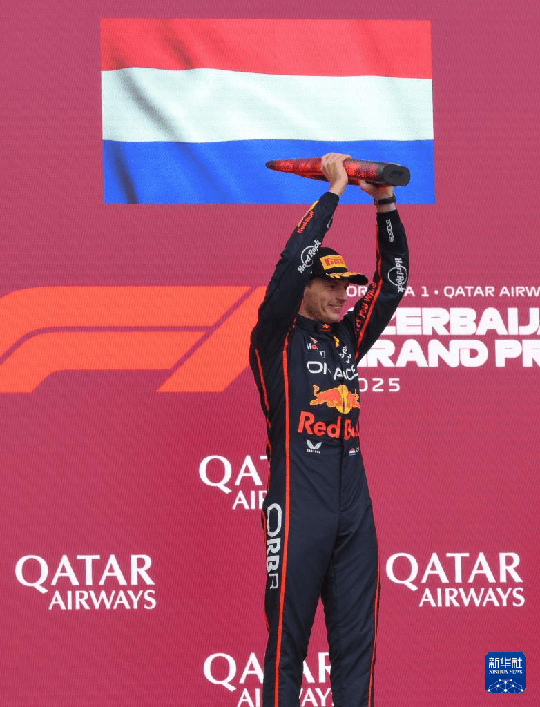 关于红牛二队完胜红牛车队,塞恩斯点燃赛场的信息 关于红牛二队完胜红牛车队,塞恩斯点燃赛场的信息