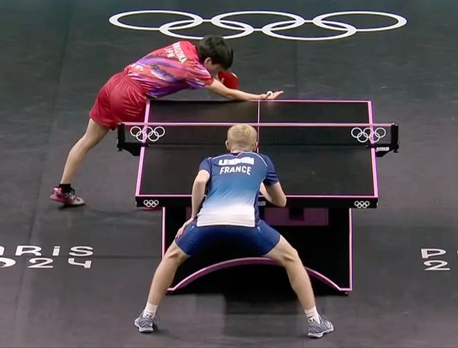 法国队险胜奥地利队,张本智和点燃赛场 法国队险胜奥地利队,张本智和点燃赛场