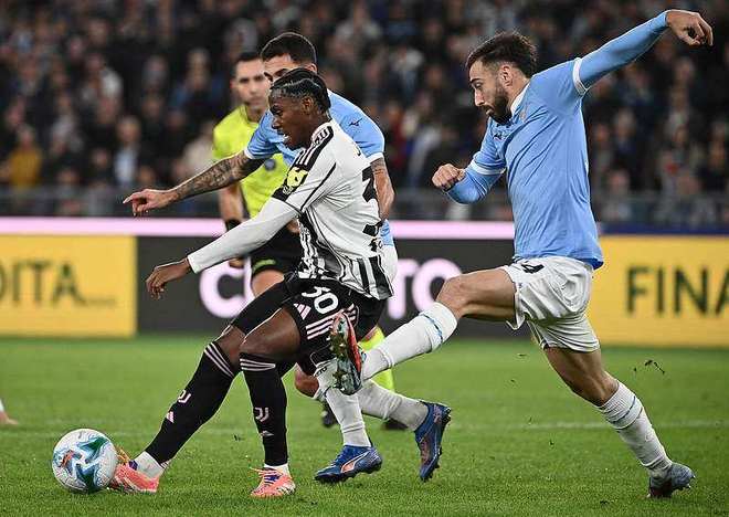 尤文图斯遭遇主场惨败，联赛前景蒙上阴影