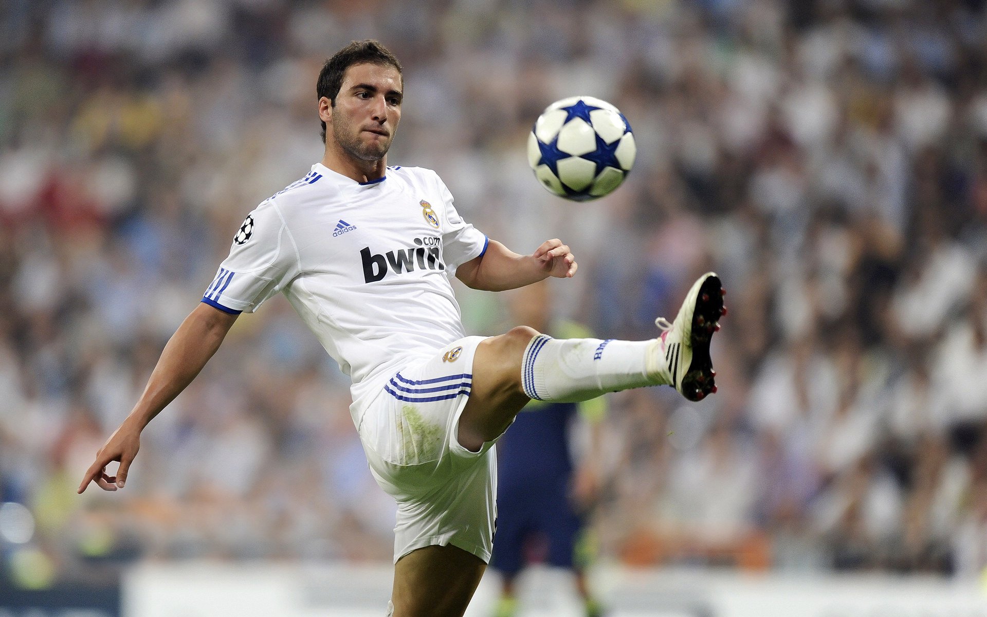 教练亲征!卢卡库攻破自家球门,却以救世主之姿上演绝地逆转